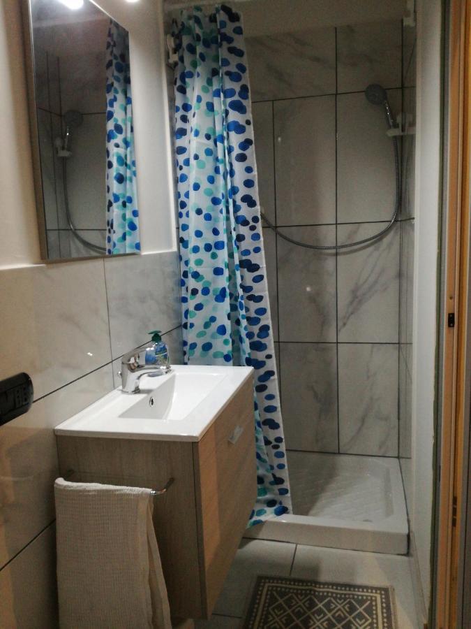 Stanza Azzurra Hotel Sant'Egidio del Monte Albino Екстериор снимка